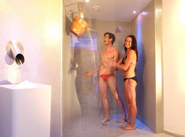 Hydro-massage showers